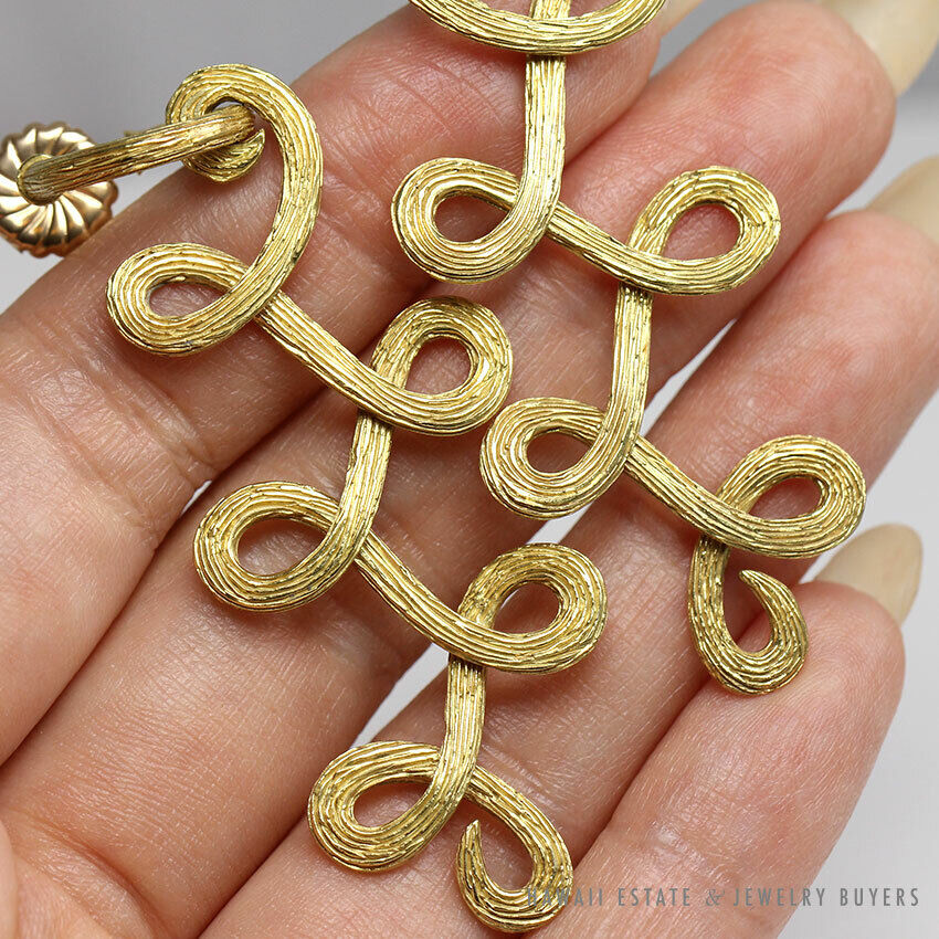 H. Stern Celtic Dunes Scrollwork 18K Yellow Gold Earrings & Pendant Set - Image 10