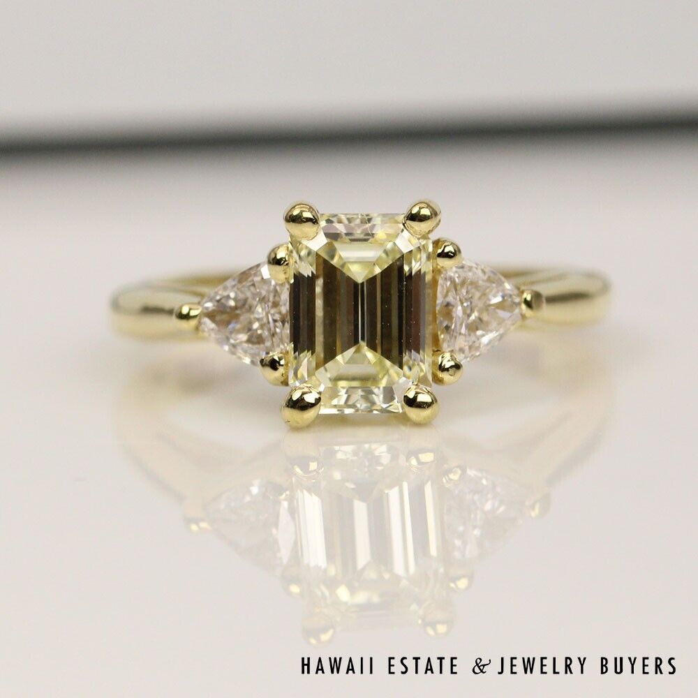 Emerald Cut & Trillion Diamond 18K Yellow Gold Engagement Ring Size 4 - Image 2