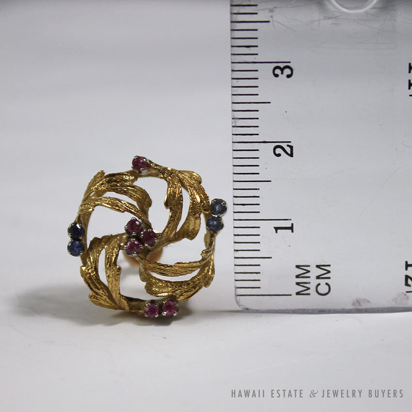 Vintage Natural Ruby & Sapphire Wreath 14K Yellow Gold Brooch & Earrings Set - Image 10