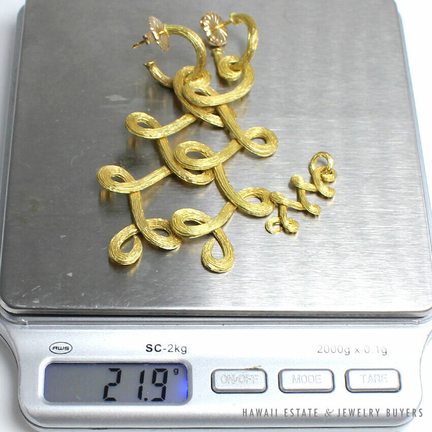H. Stern Celtic Dunes Scrollwork 18K Yellow Gold Earrings & Pendant Set - Image 12
