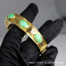 Apple Green Jade Cab Hinged 14K Yellow Gold Bangle Bracelet Size 7.25