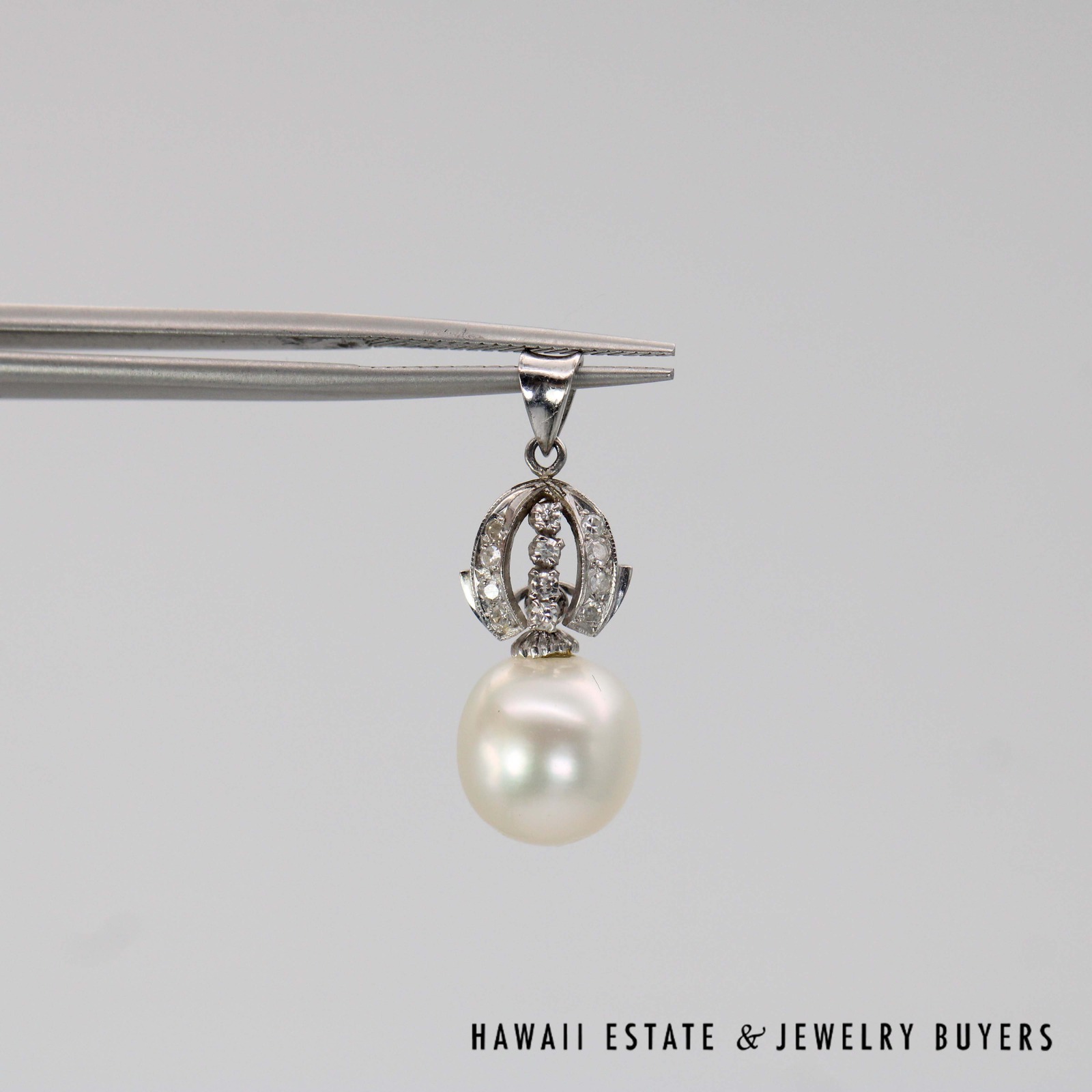 Round Pearl Drop & Diamond Openwork 900 Platinum Pendant