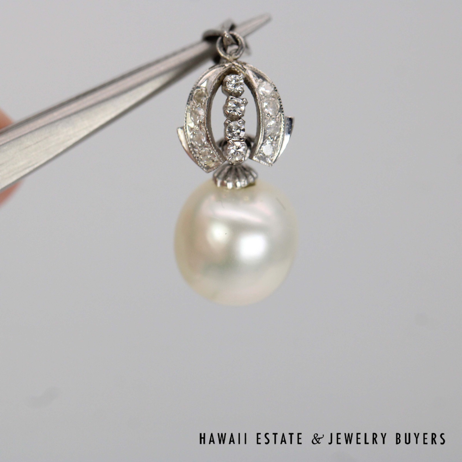 Round Pearl Drop & Diamond Openwork 900 Platinum Pendant - Image 2