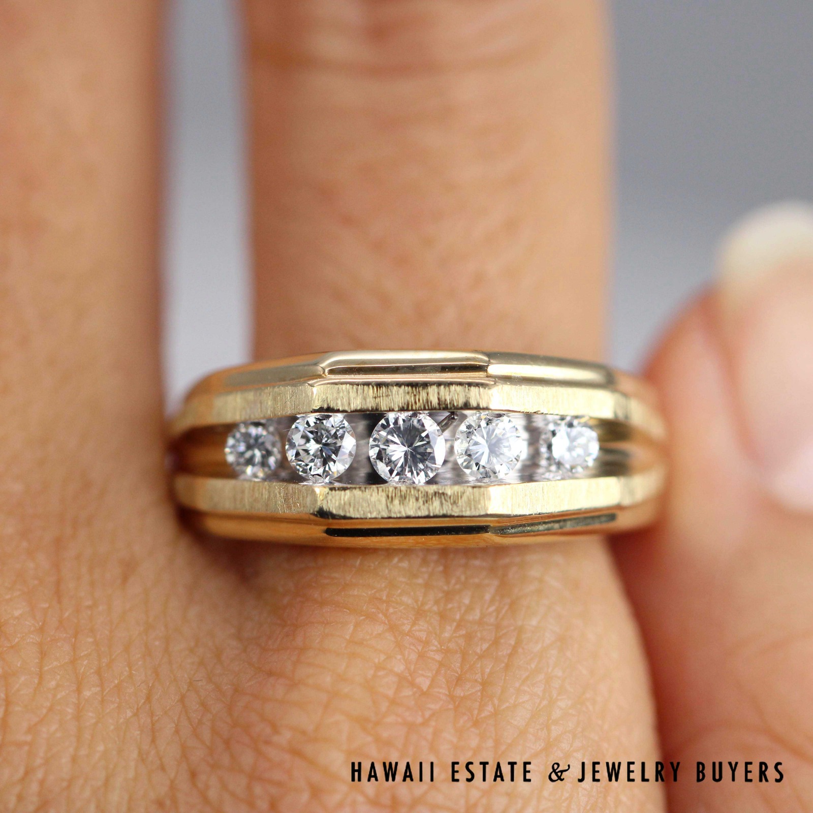 Fluted Diamond 14K Yellow Gold Gents Band Ring Size 10.5
