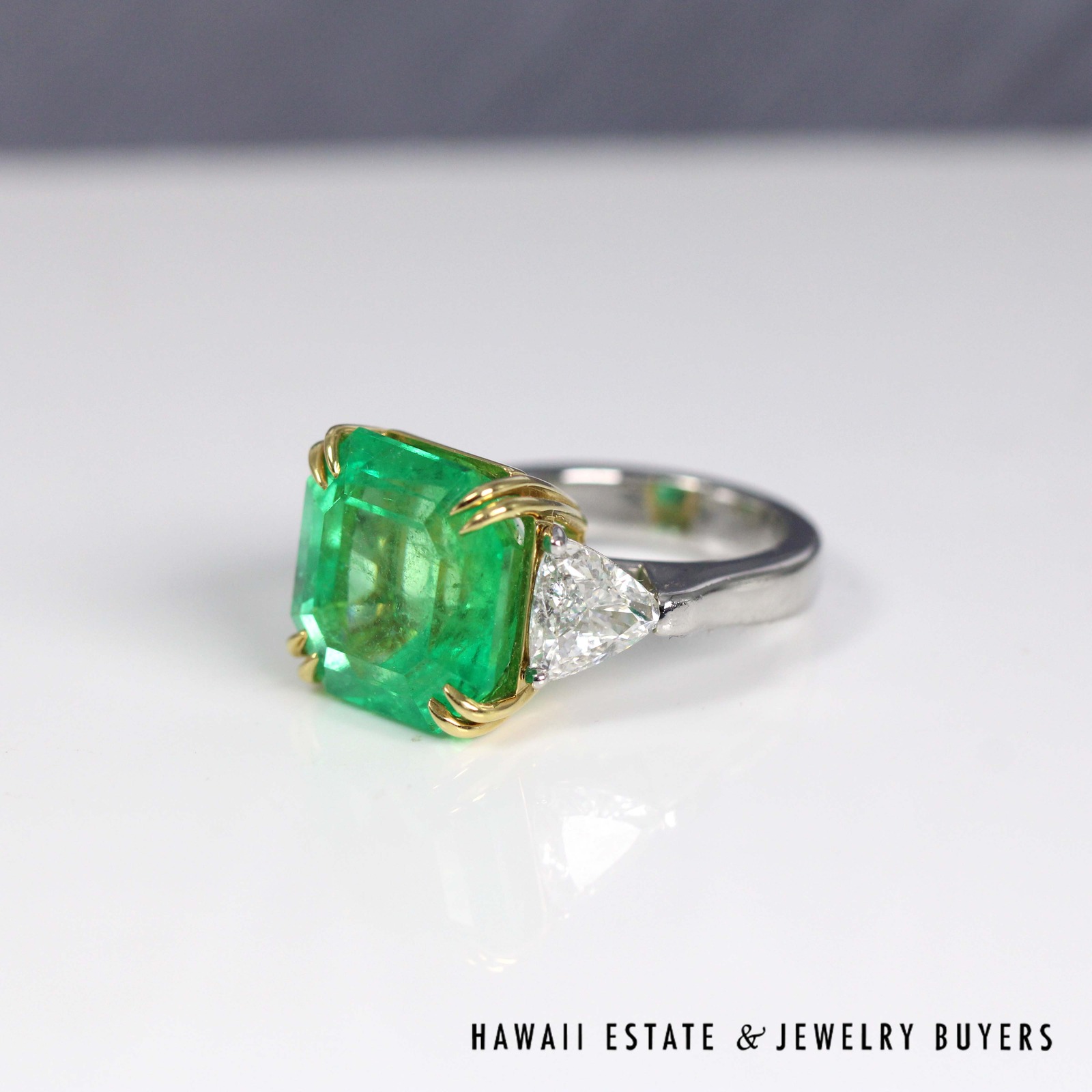 AGL 12.80ctw Natural Columbian Emerald Step Cut w/ Trillion Side Diamonds Plat/18K Ring Size 5.5 - Image 4