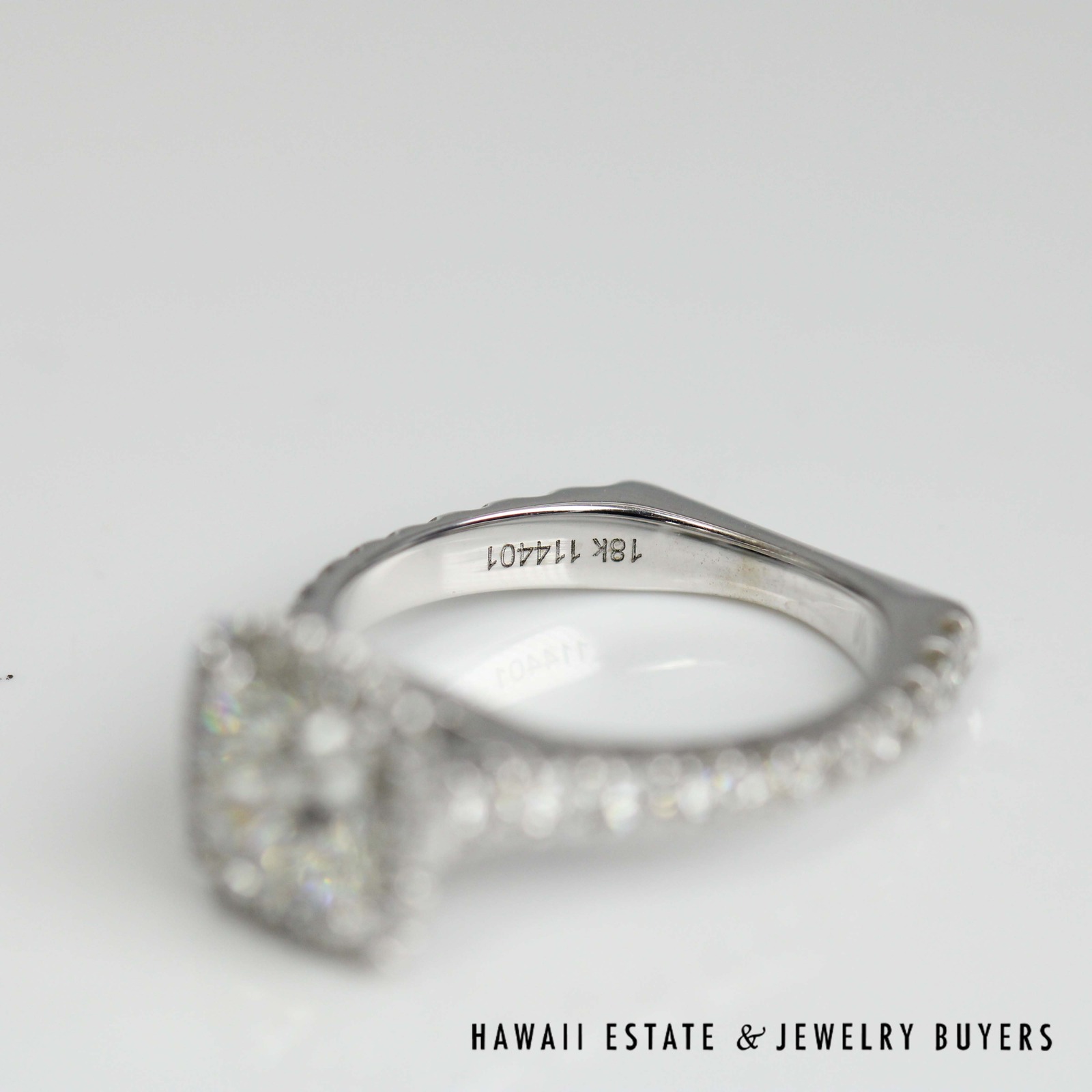 GIA 1.59ct Cushion Brilliant Diamond VVS1/J Halo 18k White Gold Engagement Ring Size 6.5, 6.5g - Image 4