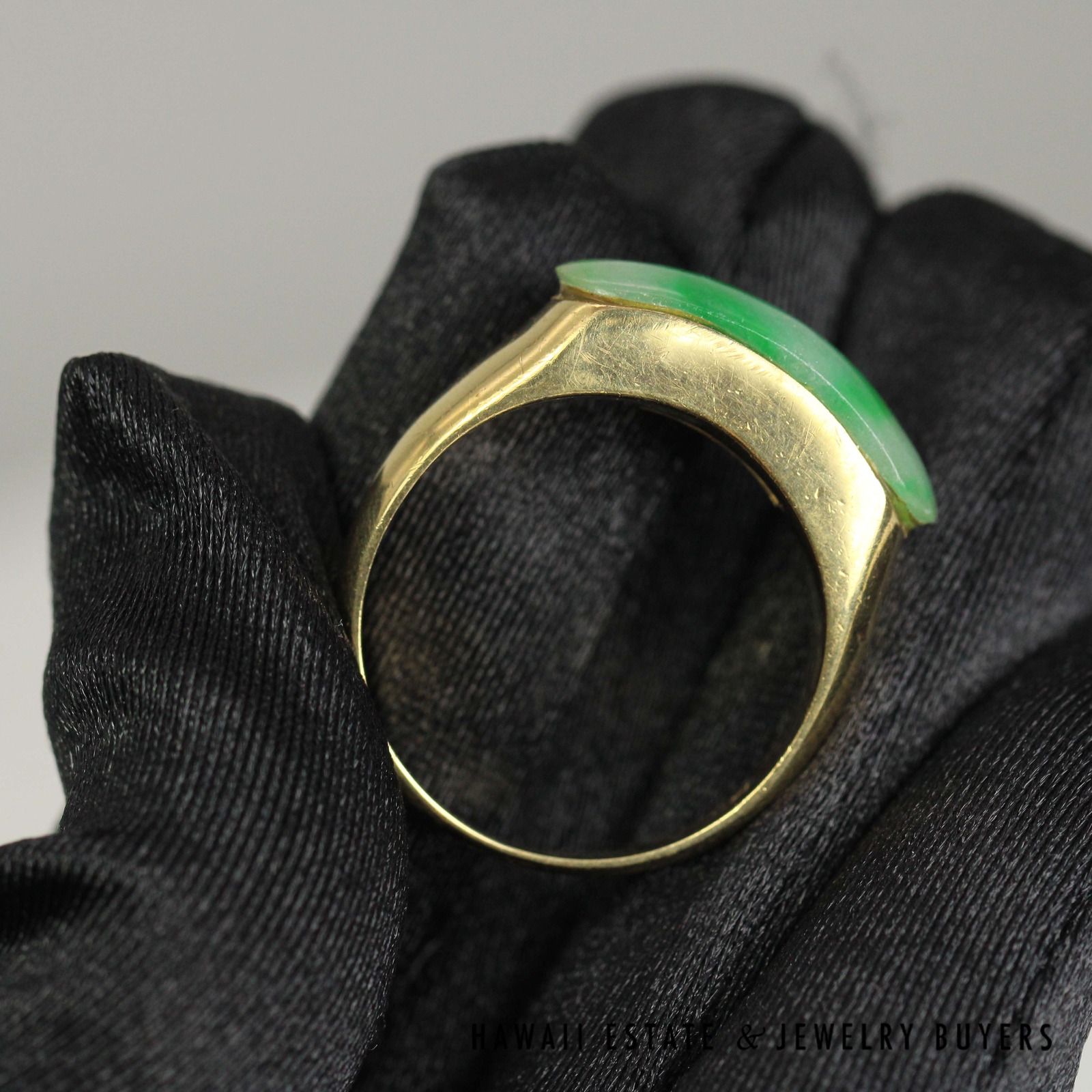 GIA Type A Mottled Green Jade Saddle Ring 14k Yellow Gold 22x8mm Size 13 - Image 7