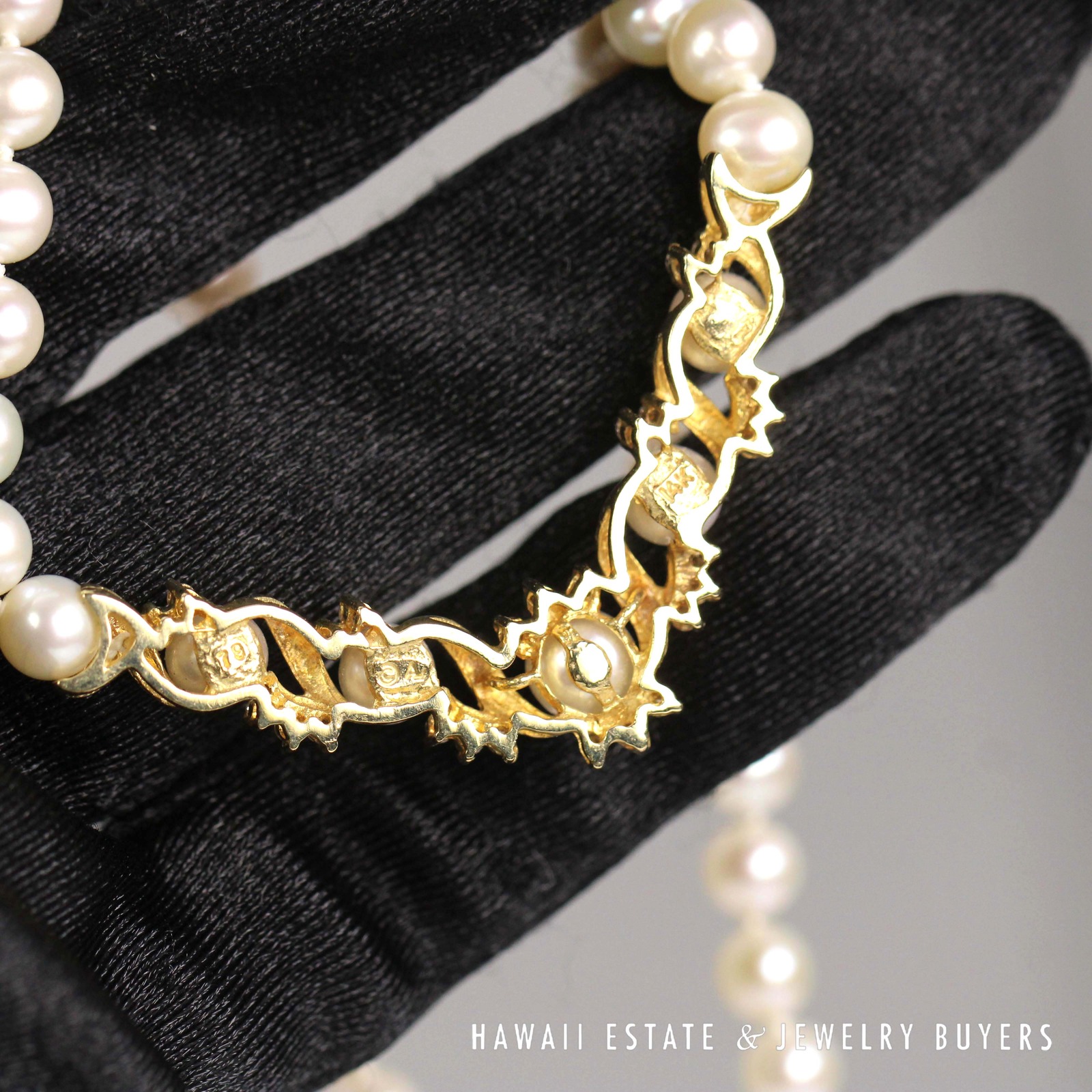 Round Pearl & Diamond Cluster Necklace 18 Inch with 14K Yellow Gold Clasp - Image 6