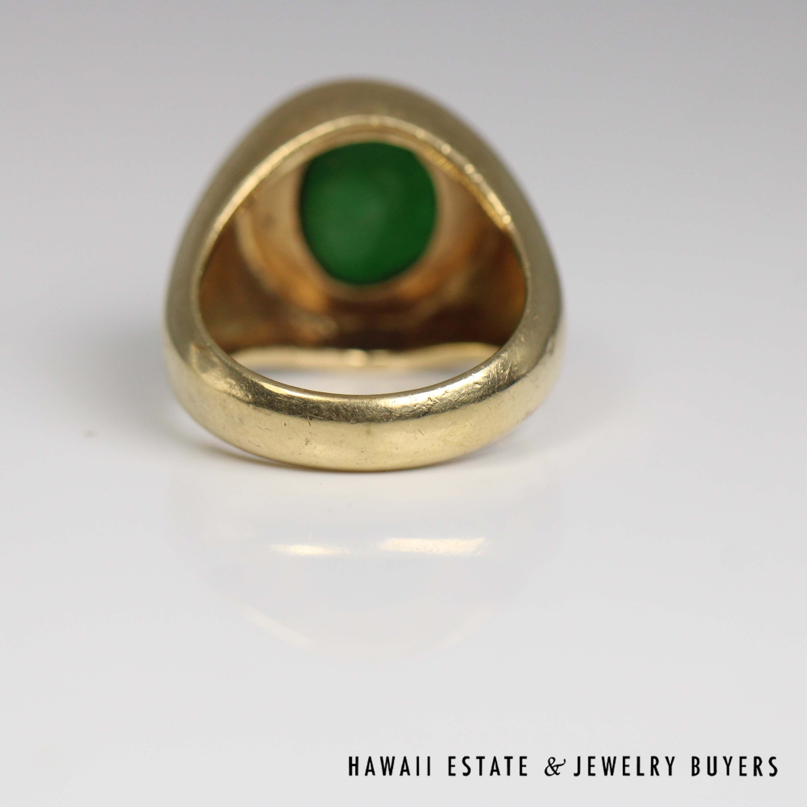 David Lin Carved Oval Green Jade Ring in 14K Yellow Gold Size 10 - Image 8