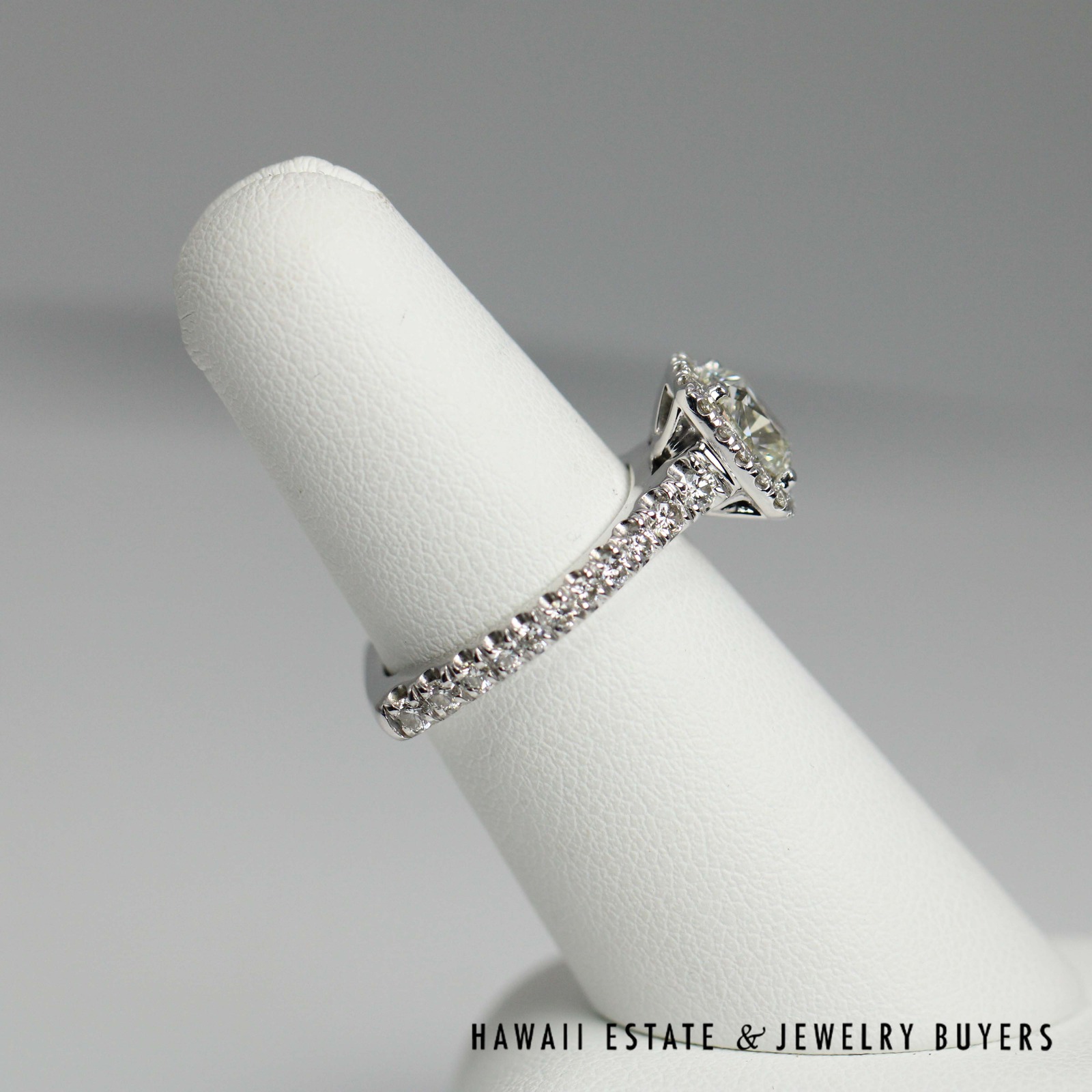 GIA 1.59ct Cushion Brilliant Diamond VVS1/J Halo 18k White Gold Engagement Ring Size 6.5, 6.5g - Image 3