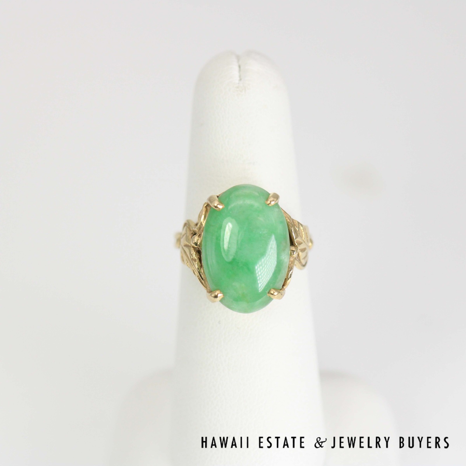 Green Jade Oval Cabochon 14K Yellow Gold Ring Size 6.25 - Image 7