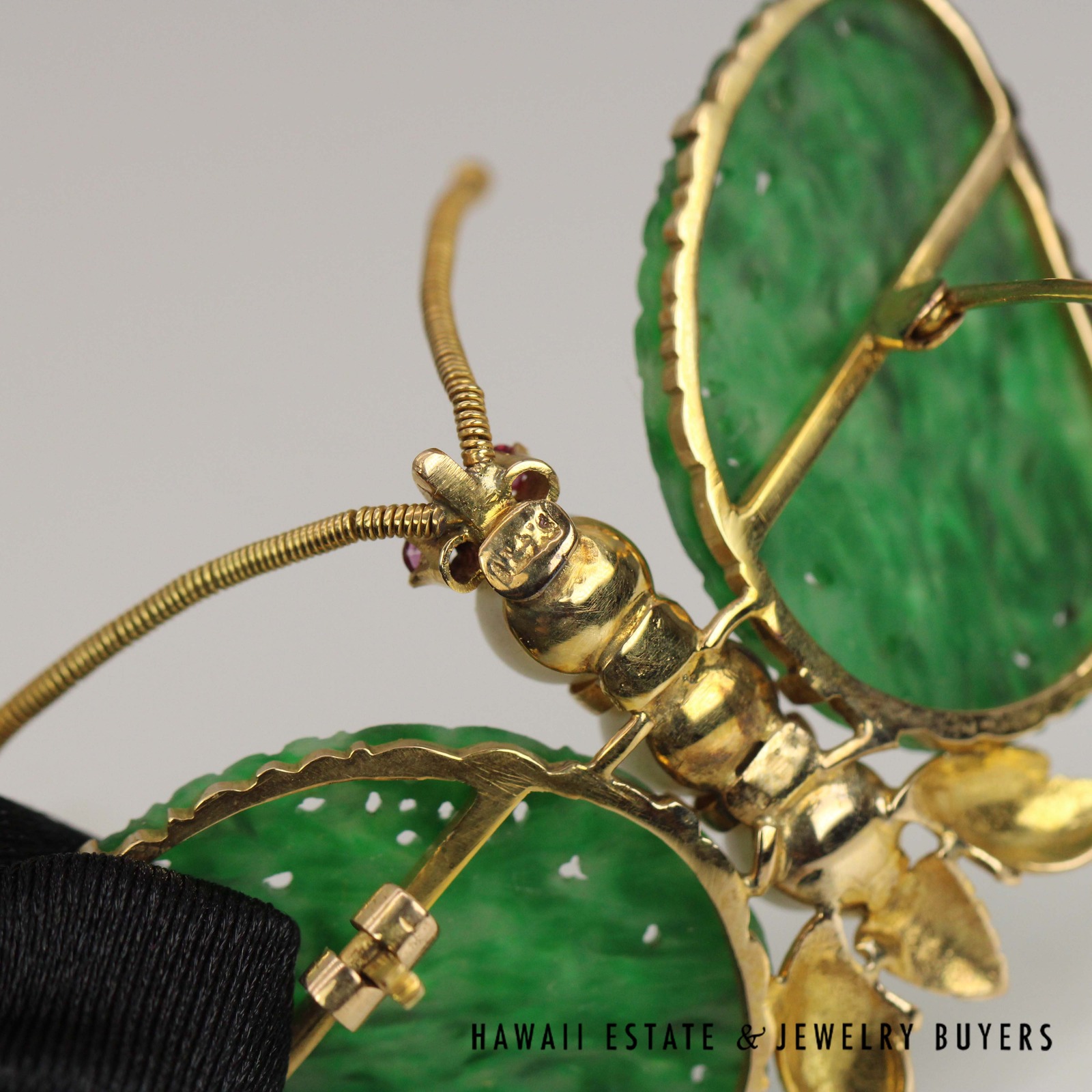 GIA Type A Antique 1940s Jade Butterfly with Box - Image 7