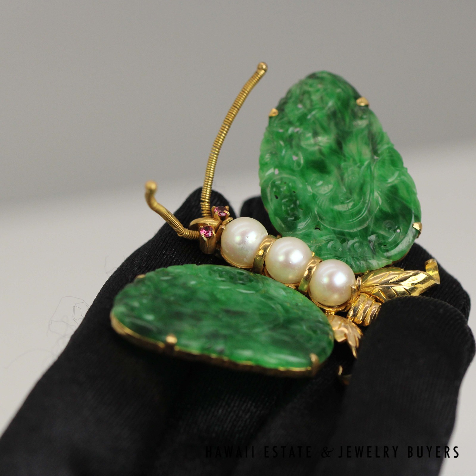 GIA Type A Antique 1940s Jade Butterfly with Box - Image 5