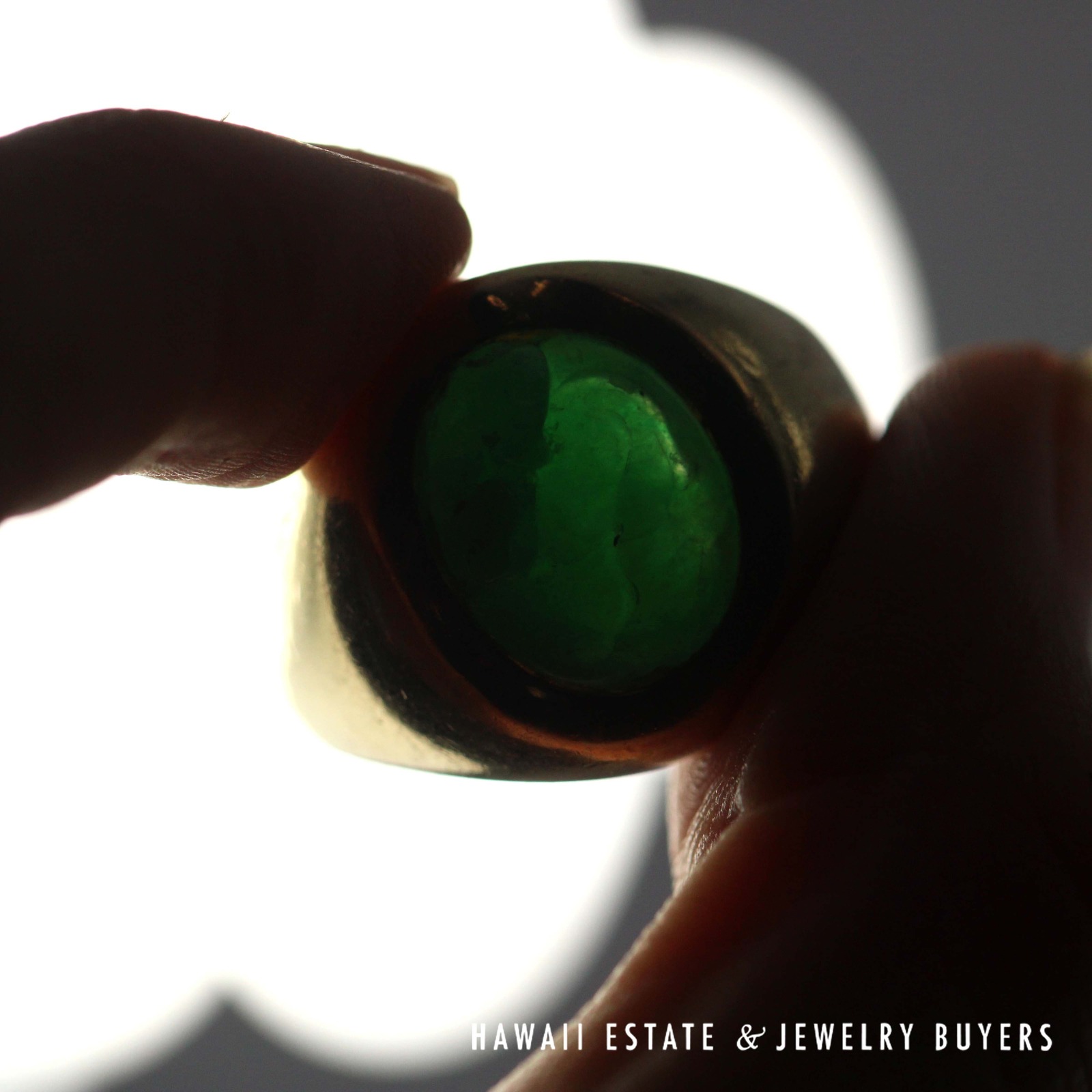 David Lin Carved Oval Green Jade Ring in 14K Yellow Gold Size 10 - Image 5