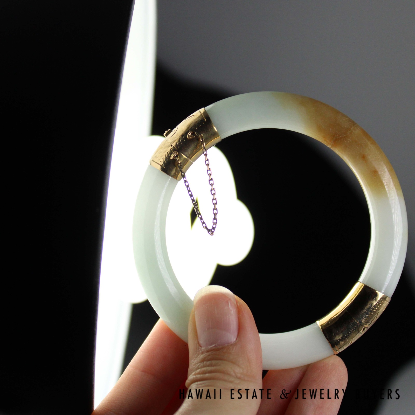 White & Brown Jade Hinged Bangle Bracelet Size 7 with 14K Yellow Gold Clasp - Image 6