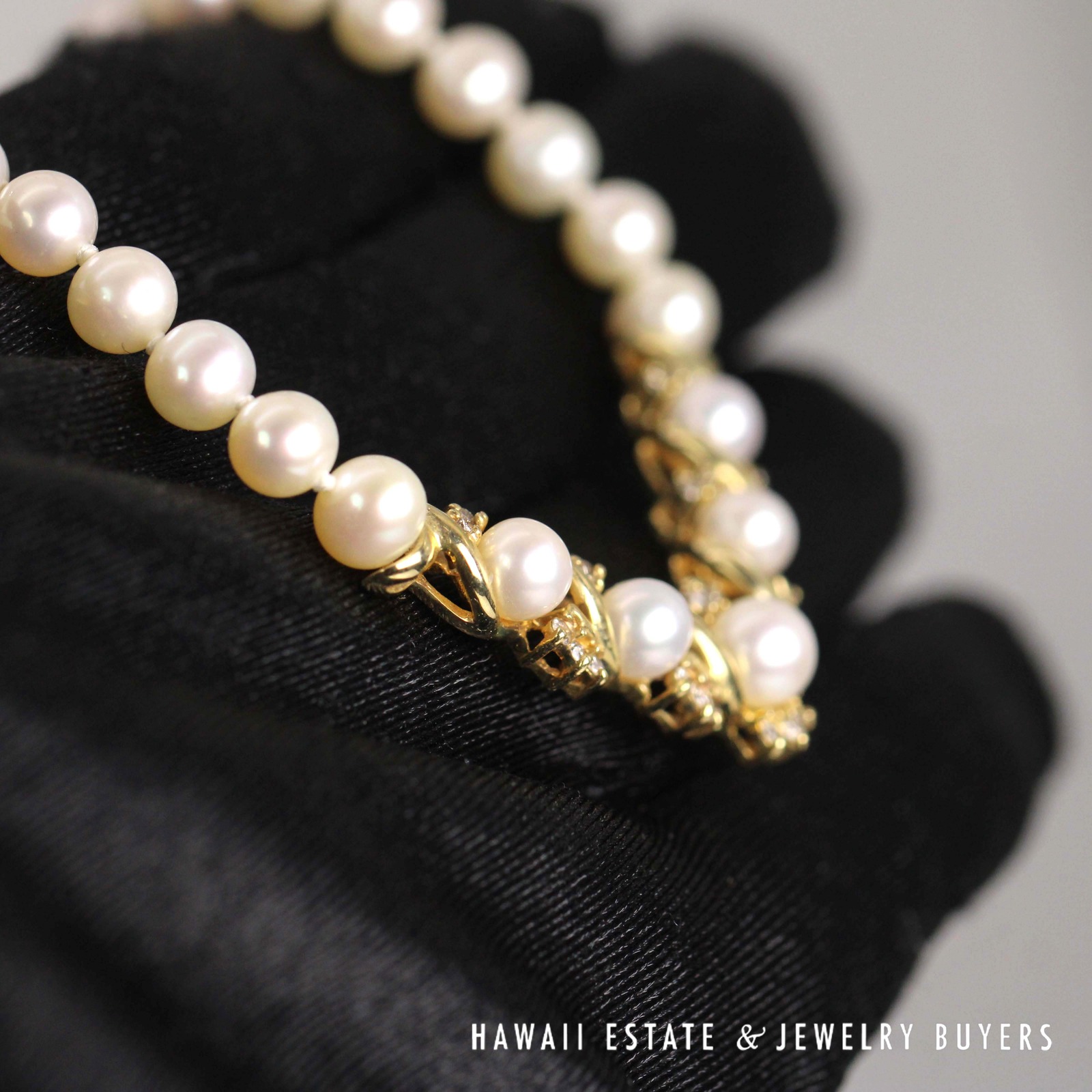 Round Pearl & Diamond Cluster Necklace 18 Inch with 14K Yellow Gold Clasp - Image 3