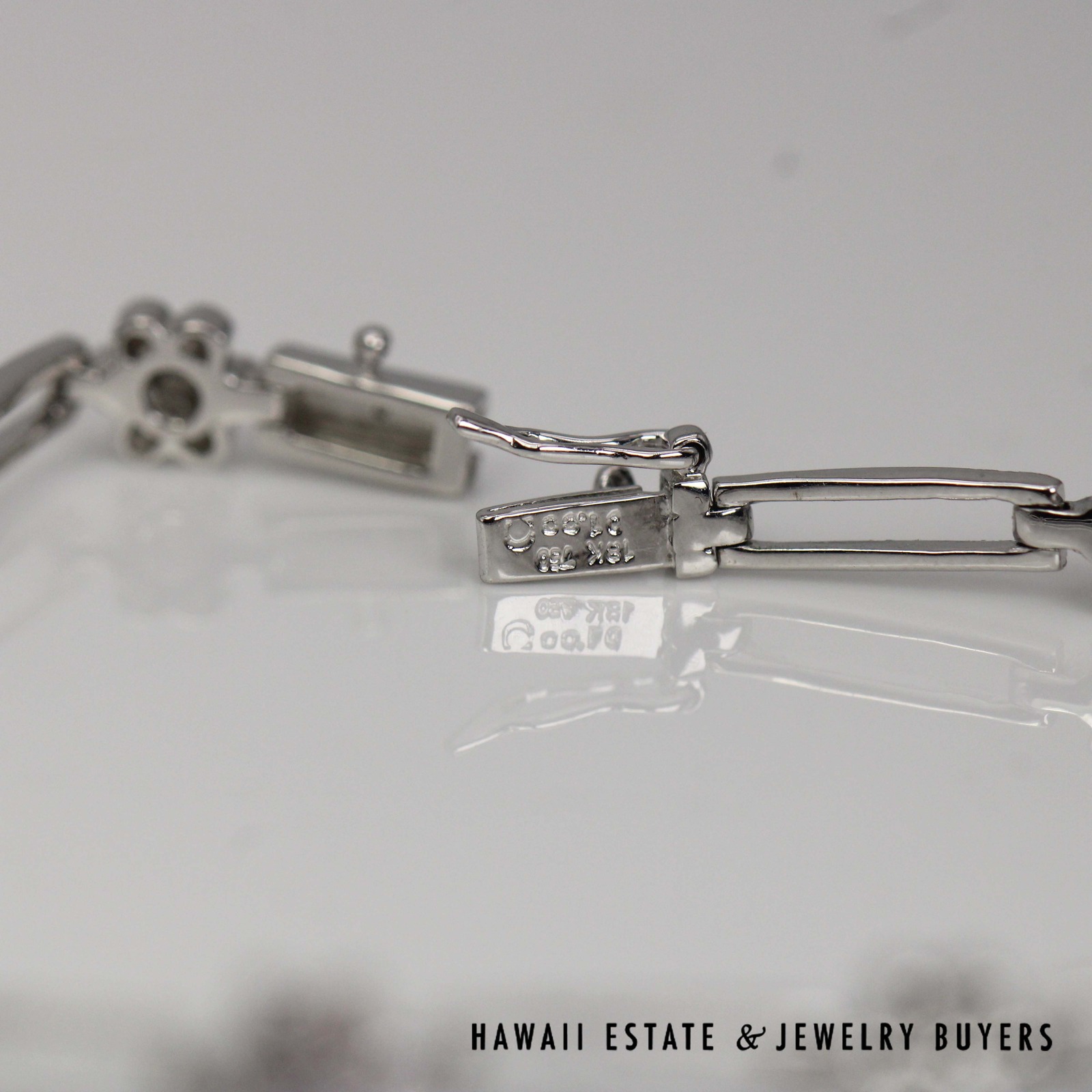 8.3g 18KWG 1.00ctw I1/GH Diamond Floral Motif Bracelet Size 7.25 - Image 4
