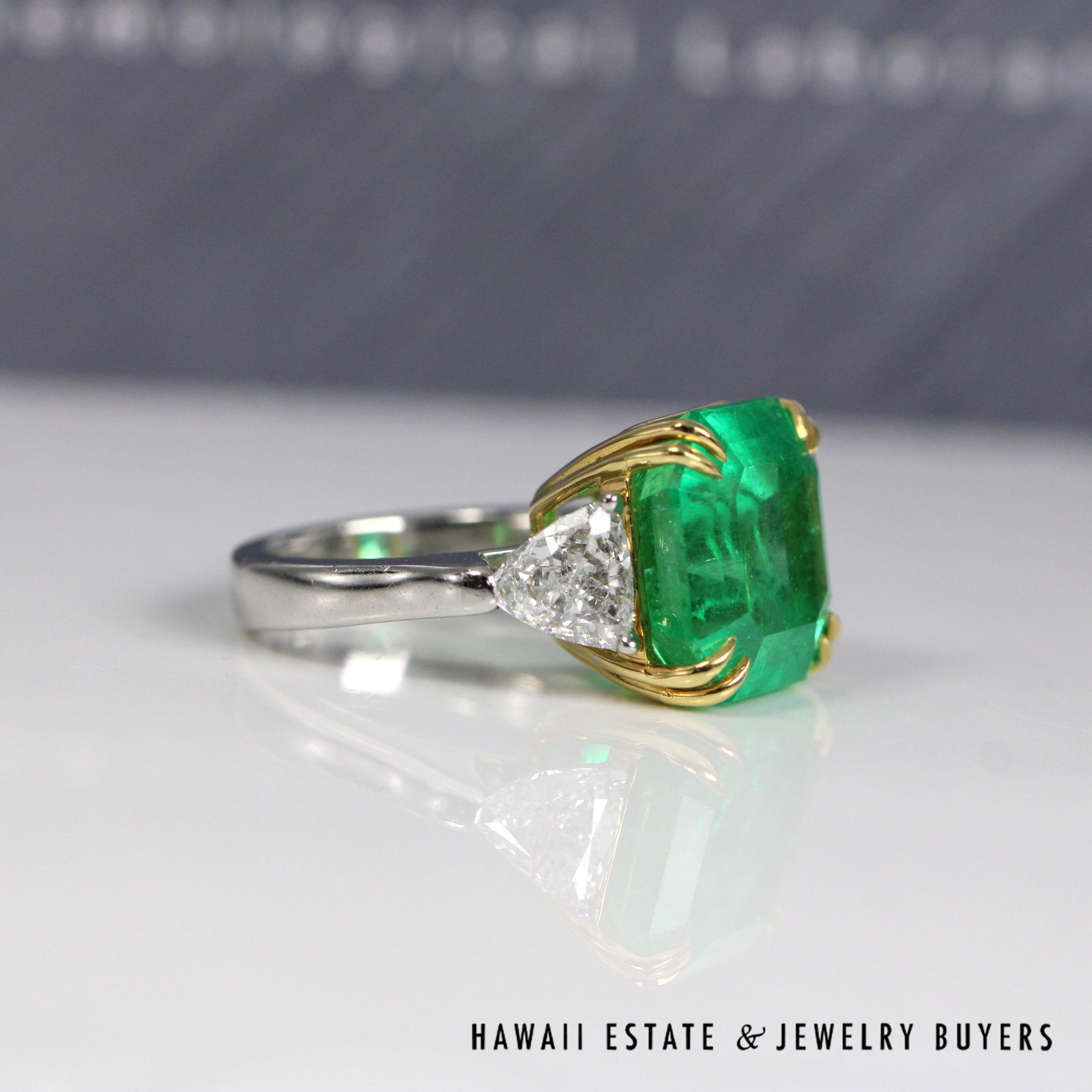 AGL 12.80ctw Natural Columbian Emerald Step Cut w/ Trillion Side Diamonds Plat/18K Ring Size 5.5 - Image 5