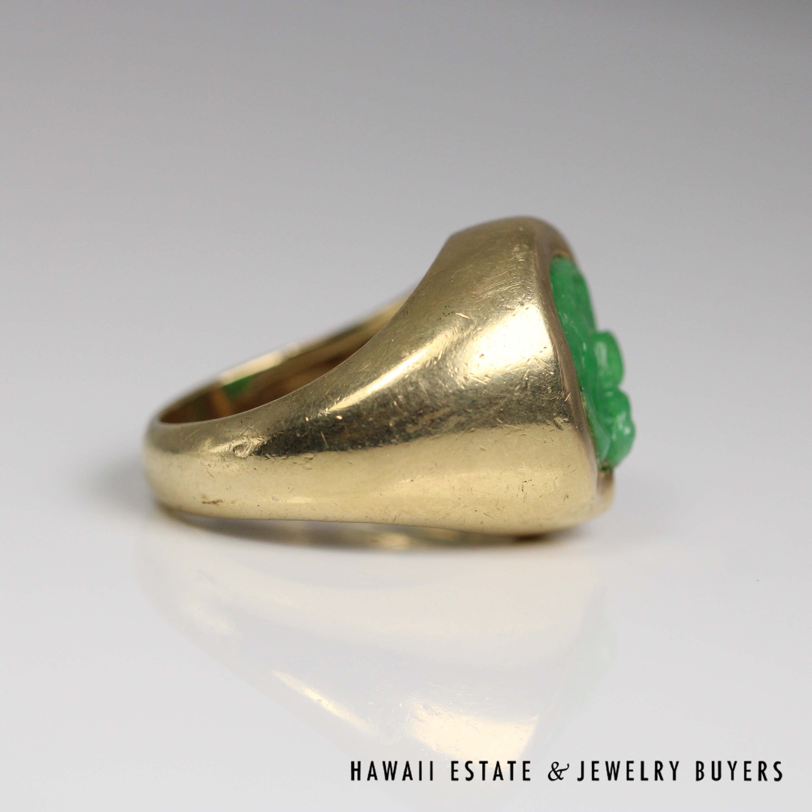 David Lin Carved Oval Green Jade Ring in 14K Yellow Gold Size 10 - Image 7