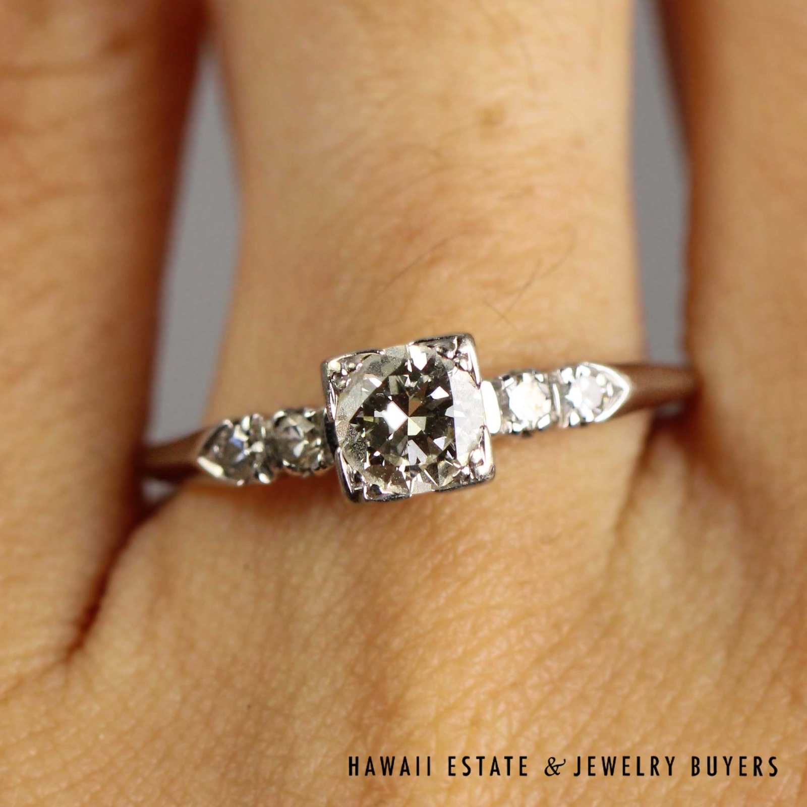 Vintage Round Diamond 17K White Gold Engagement Ring Size 7