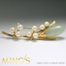 Ming's branch brooch with gray teardrop jade and pearl clusters along gold stems.