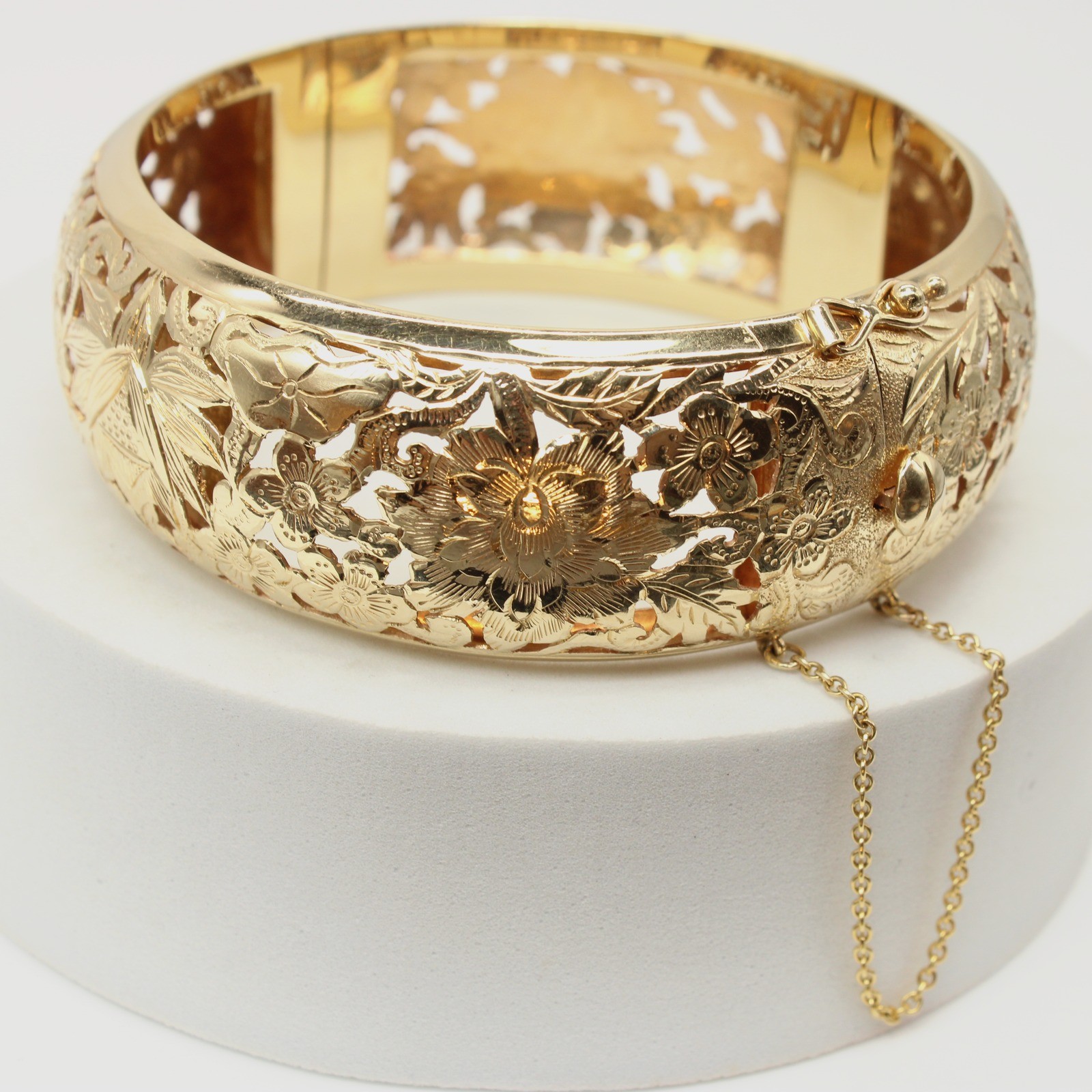Ming's Four Seasons 14K Yellow Gold Hinged Bangle Bracelet 7.25 in with Box