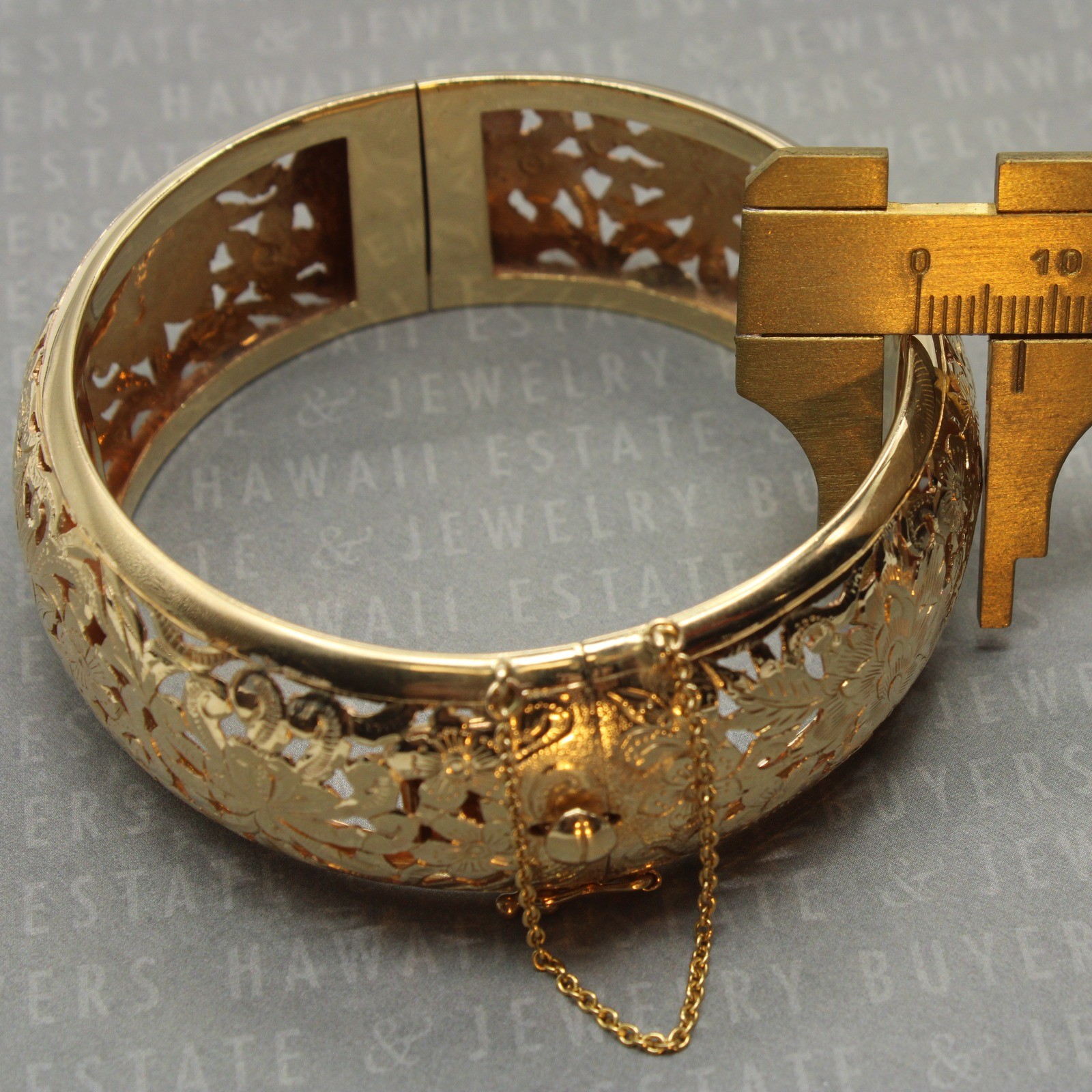 Ming's Four Seasons 14K Yellow Gold Hinged Bangle Bracelet 7.25 in with Box