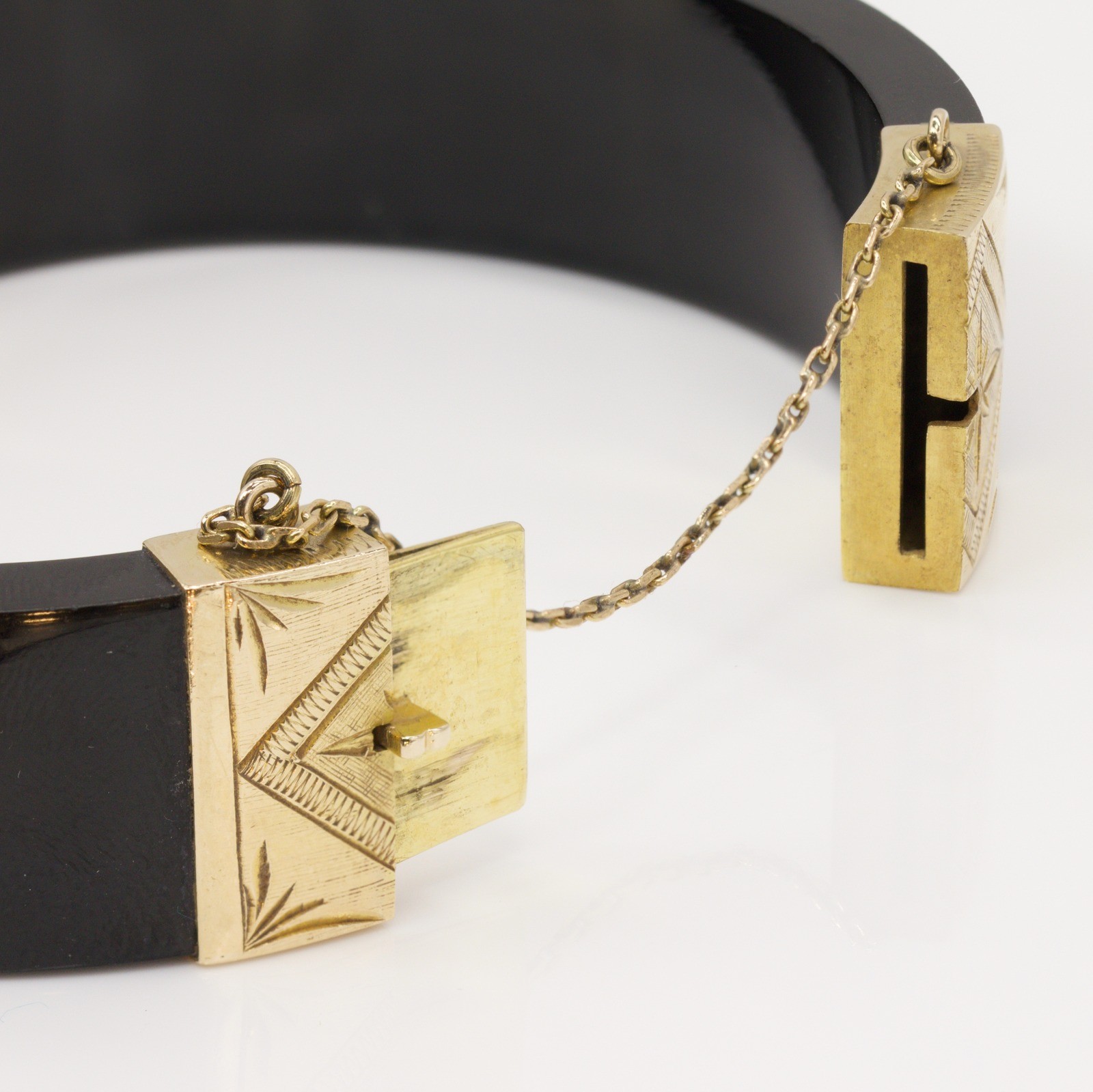 Black Jade Hinged Bangle Bracelet 14K Yellow Gold 7 in
