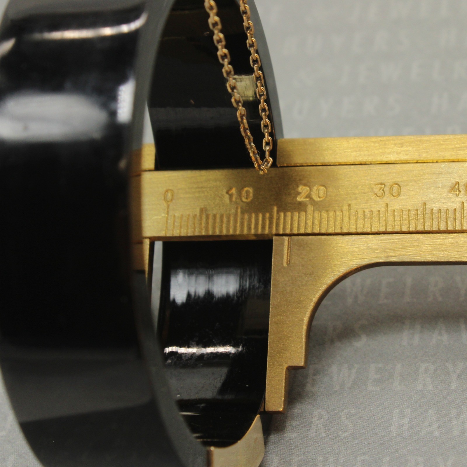Black Jade Hinged Bangle Bracelet 14K Yellow Gold 7 in