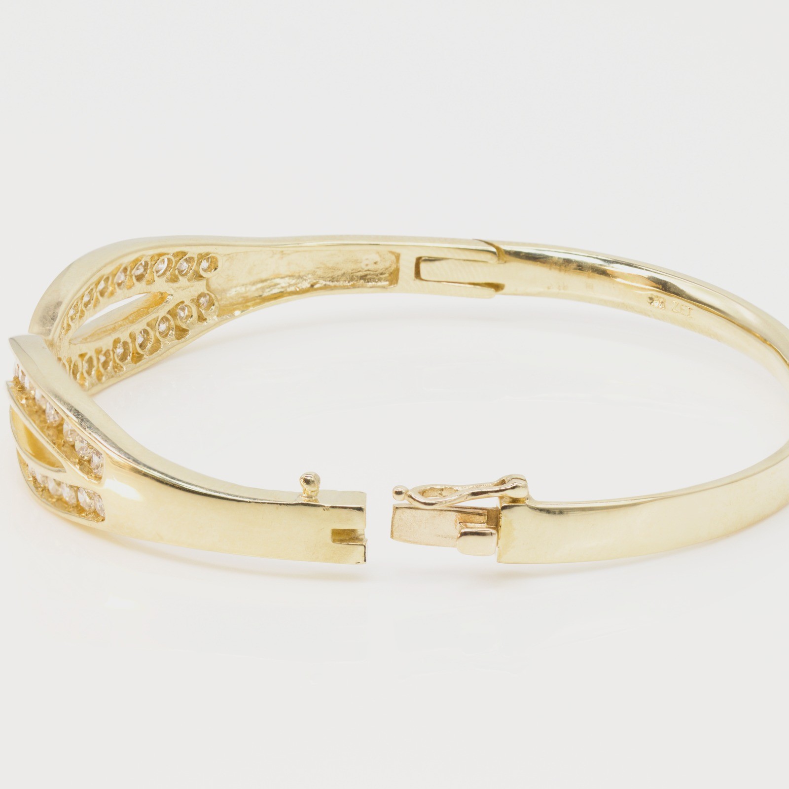 Diamond Crossover Bangle Bracelet 14K Yellow Gold 6.5 in