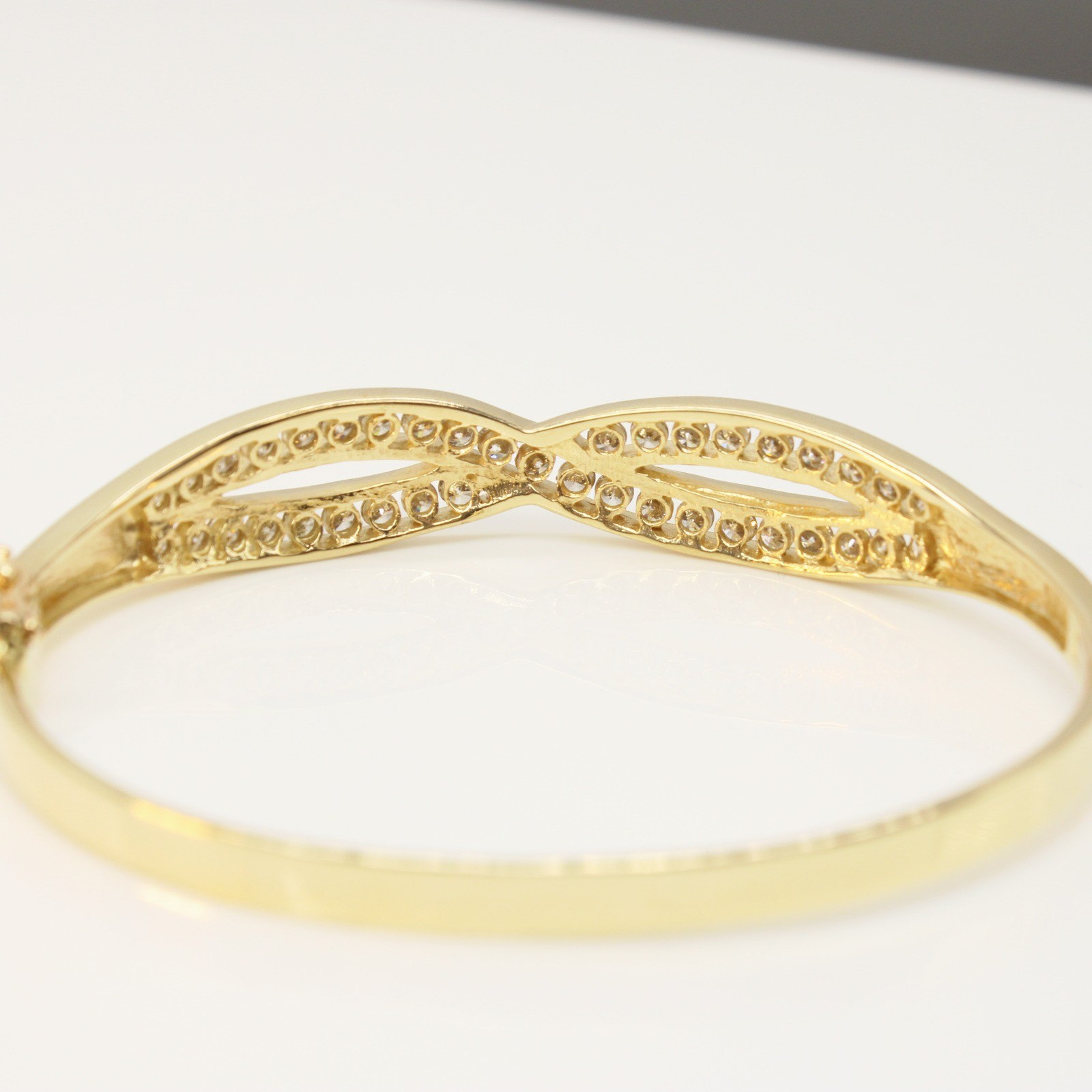 Diamond Crossover Bangle Bracelet 14K Yellow Gold 6.5 in
