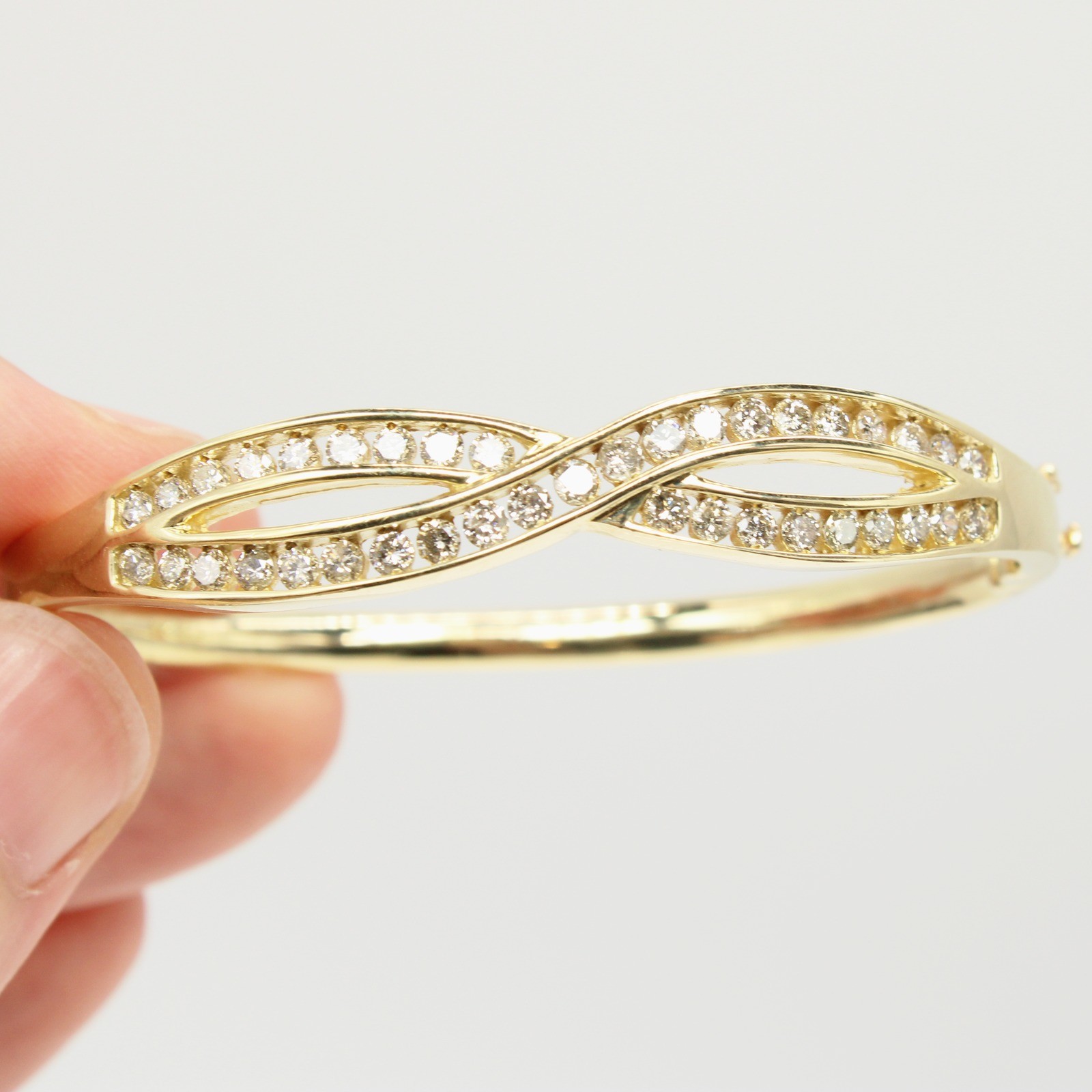 Diamond Crossover Bangle Bracelet 14K Yellow Gold 6.5 in